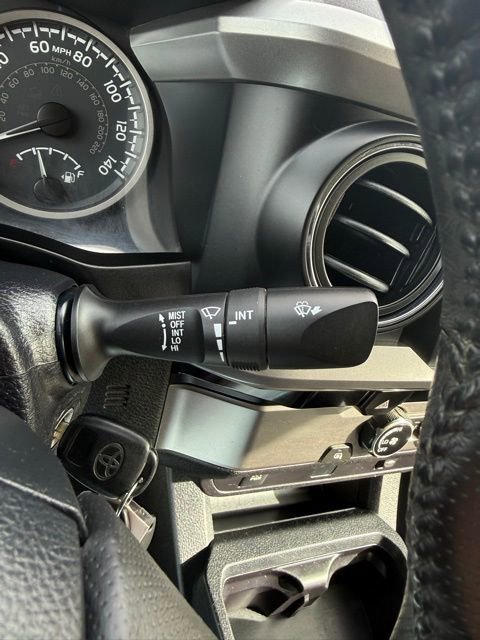 Used 2017 Toyota Tacoma SR5 image 25