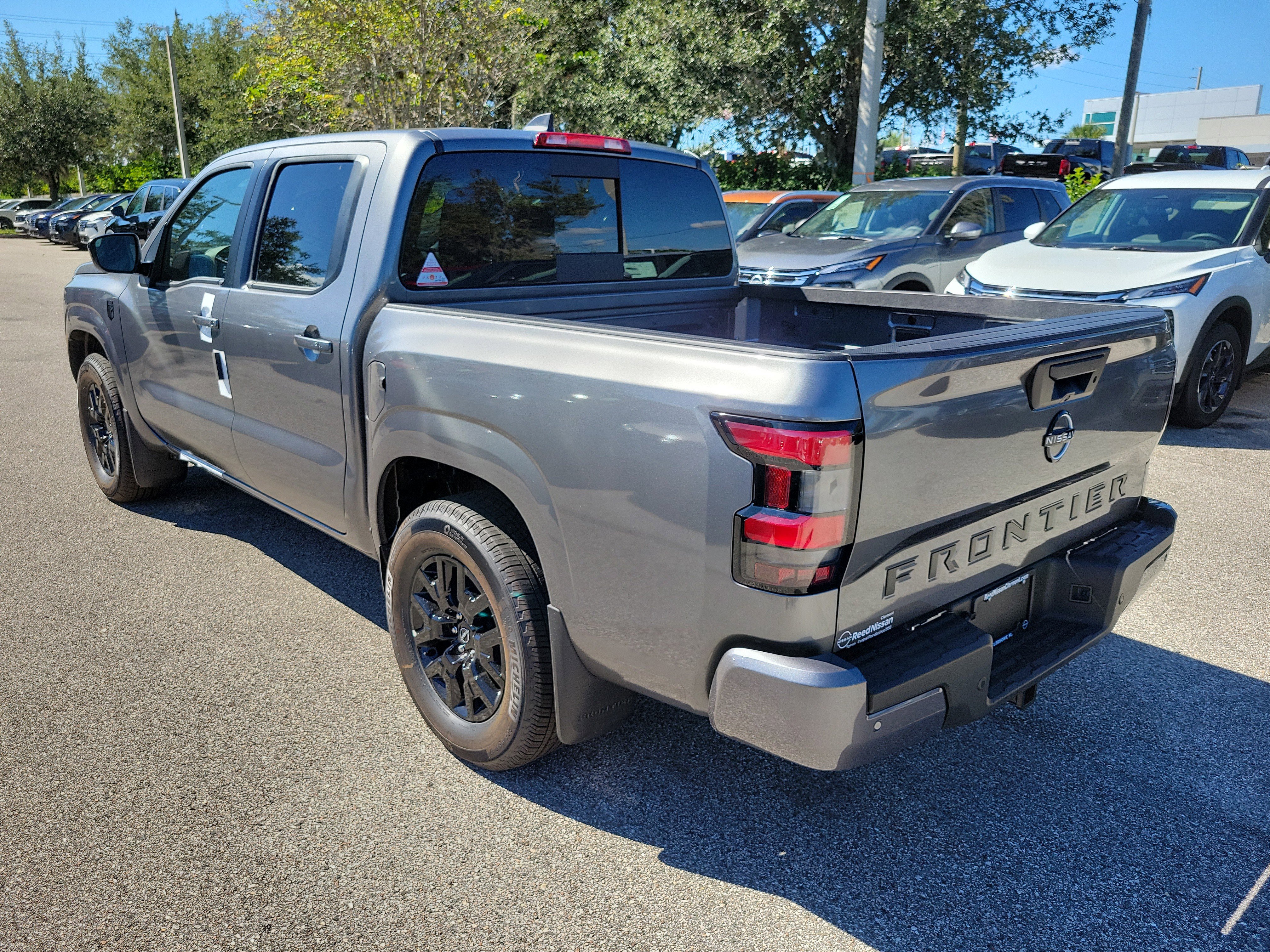 New 2026 Nissan Frontier SV image 4