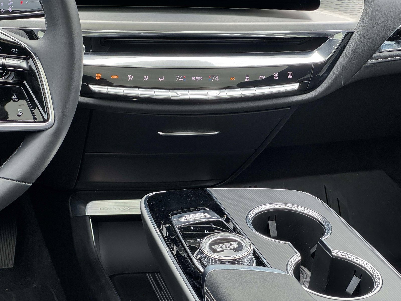 Certified 2025 Cadillac Lyriq Luxury w/ LPO, Floor Liner Package image 4