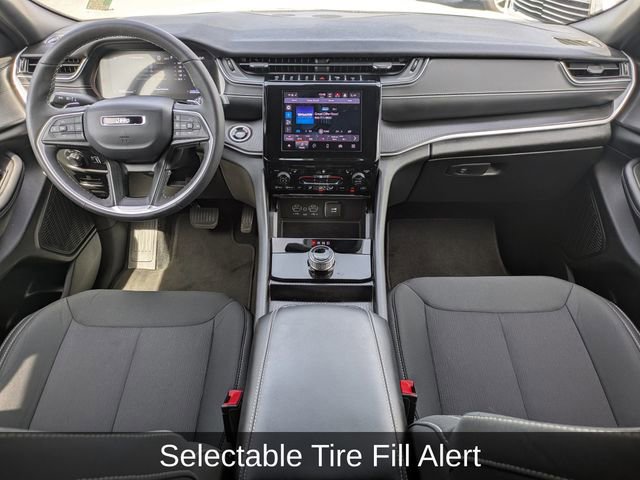 Used 2024 Jeep Grand Cherokee Laredo X w/ Luxury Tech Group I AWD/4WD image 19