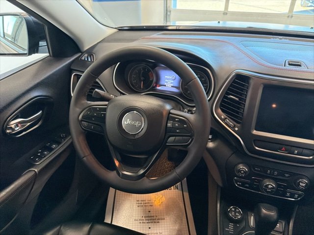 Used 2022 Jeep Cherokee Trailhawk w/ Comfort/Convenience Group image 25