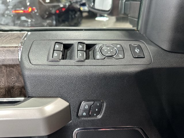 Used 2019 Ford F350 Lariat w/ Lariat Ultimate Package AWD/4WD image 19