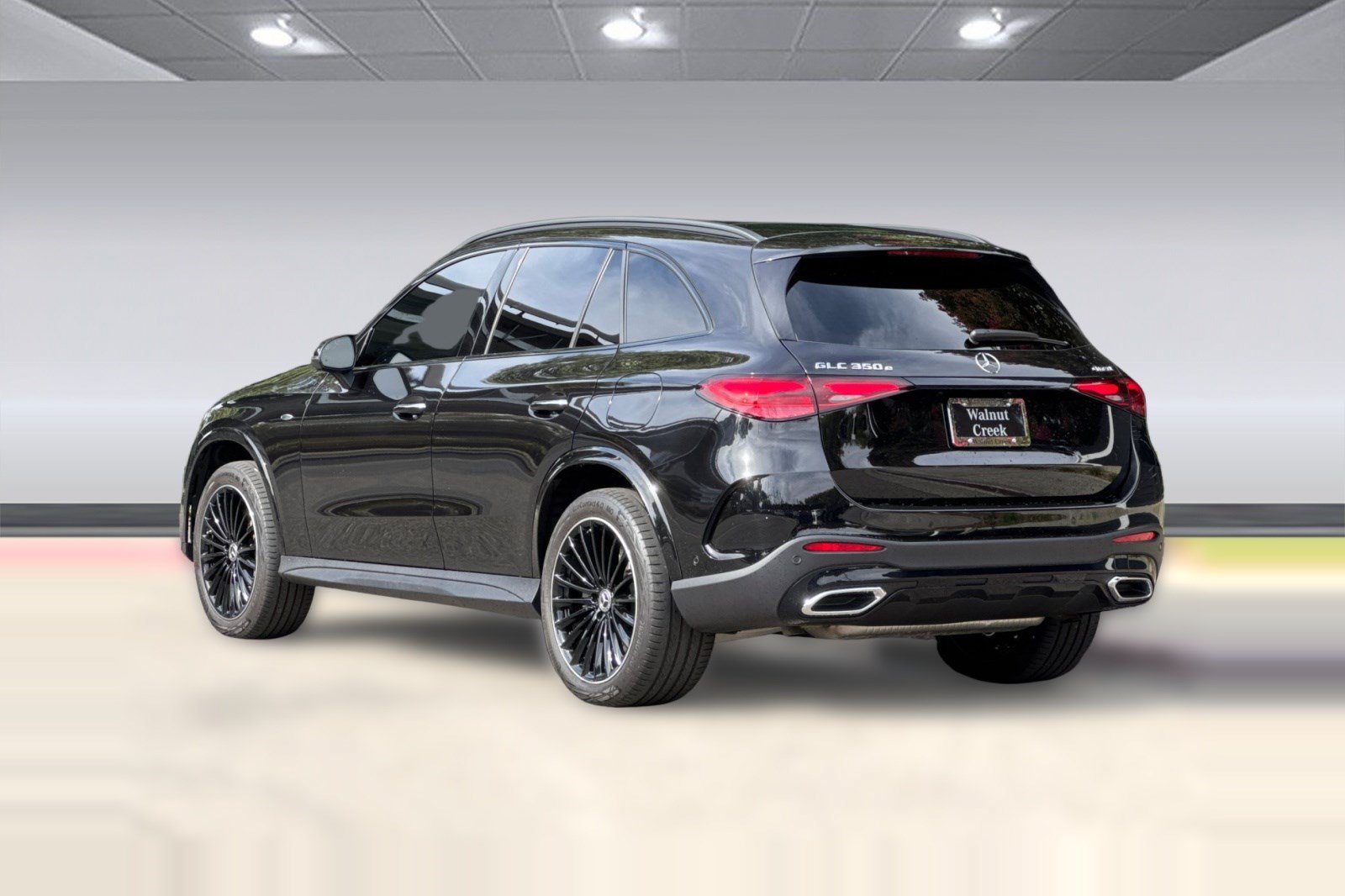 Certified 2025 Mercedes-Benz GLC 350e 4MATIC image 3