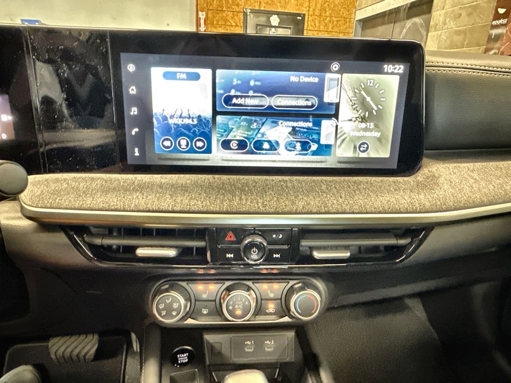 New 2025 Nissan Kicks SV w/ SV Premium Package image 17