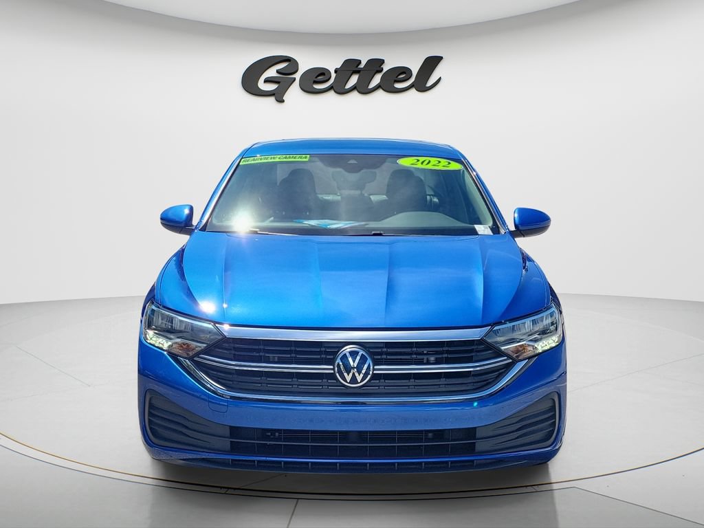 Used 2022 Volkswagen Jetta SE FWD image 2