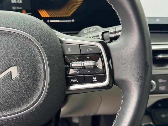 Used 2025 Kia Sorento S image 28