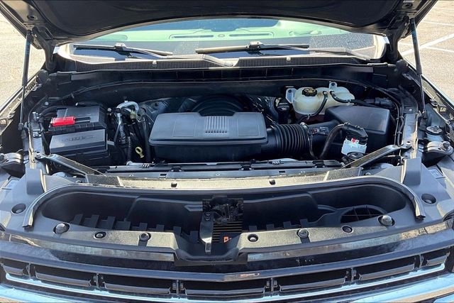 Used 2022 Chevrolet Suburban LT image 30