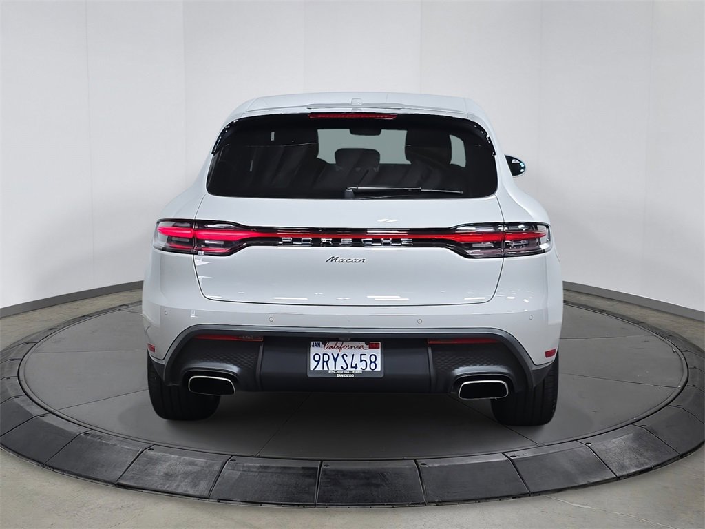 Certified 2025 Porsche Macan image 6
