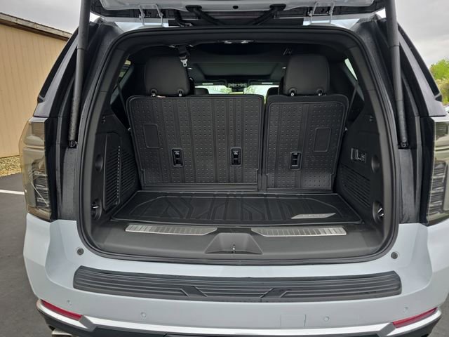 New 2026 Chevrolet Tahoe High Country AWD/4WD image 14