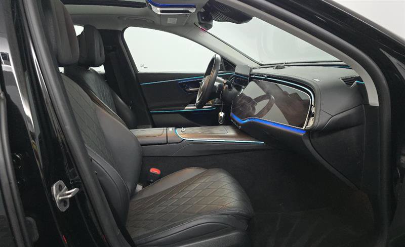 Used 2024 Mercedes-Benz E 450 4MATIC Sedan w/ Airmatic Package image 8