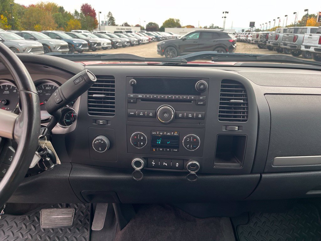 Used 2013 Chevrolet Silverado 1500 LT w/ All-Star Edition AWD/4WD image 24