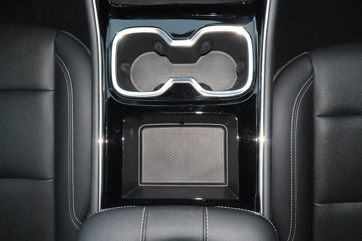 Used 2025 Chevrolet Traverse LT FWD image 21