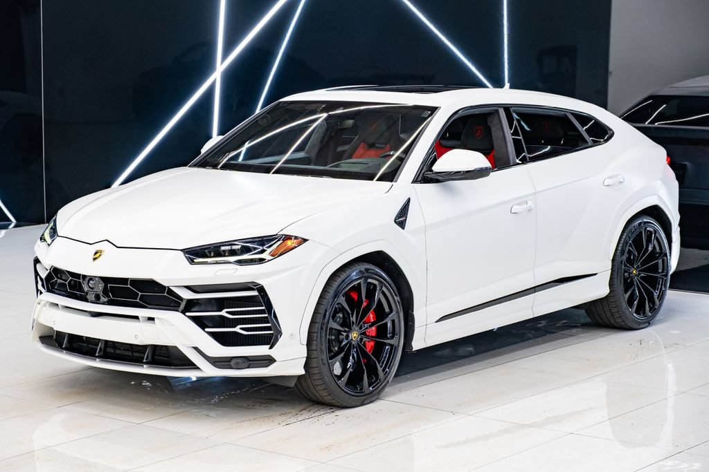 Used 2022 Lamborghini Urus AWD/4WD image 3
