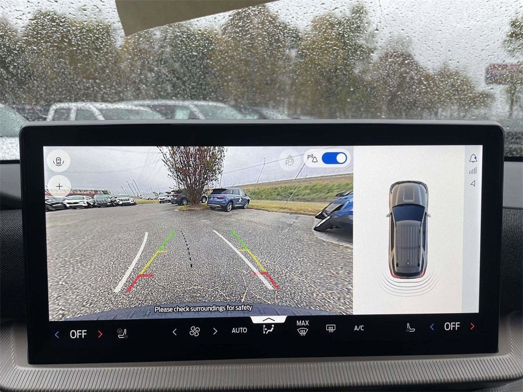 New 2026 Ford Explorer Active w/ Active Comfort Package image 18