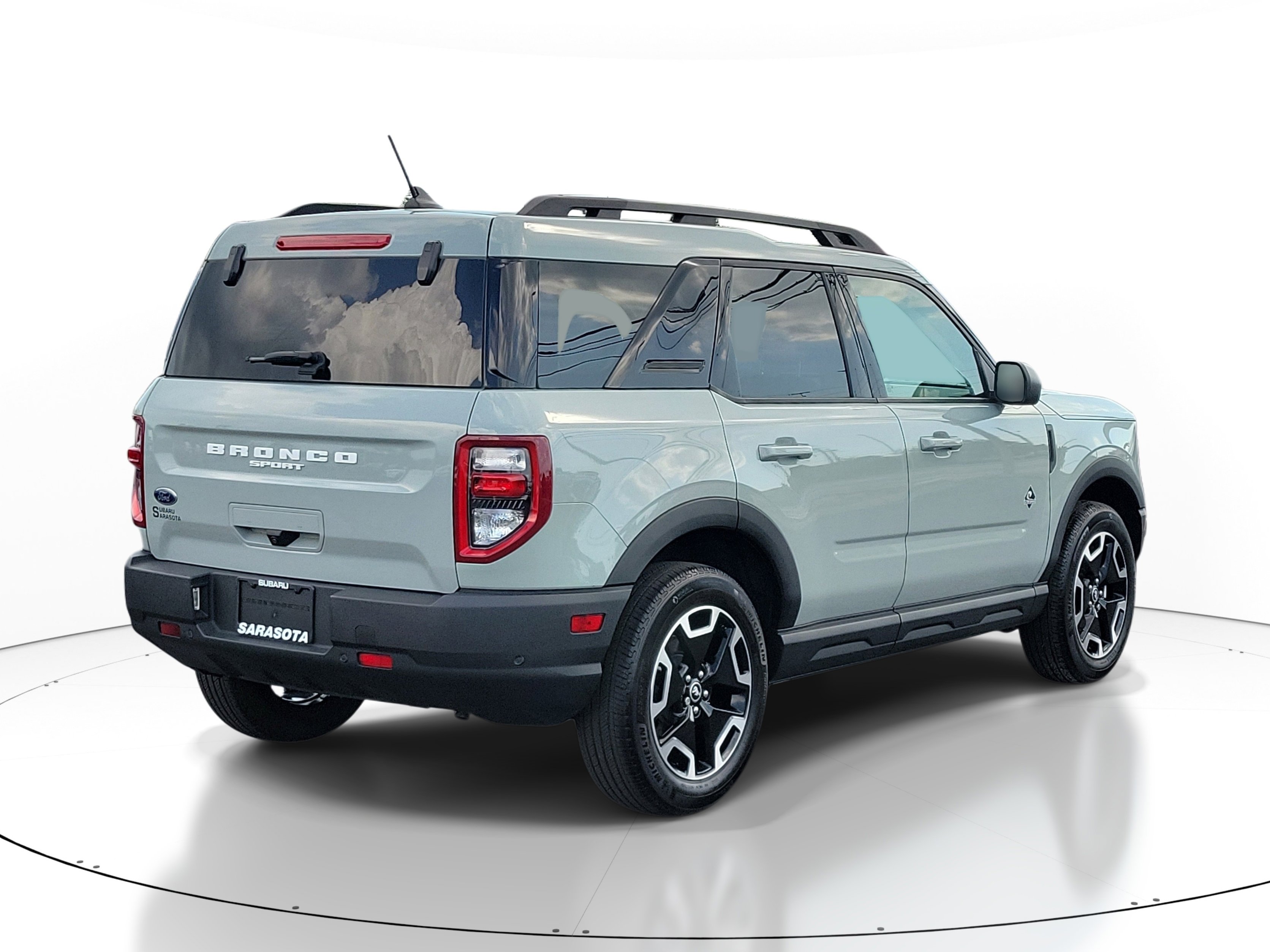 Used 2023 Ford Bronco Sport Outer Banks w/ Tech Package image 6
