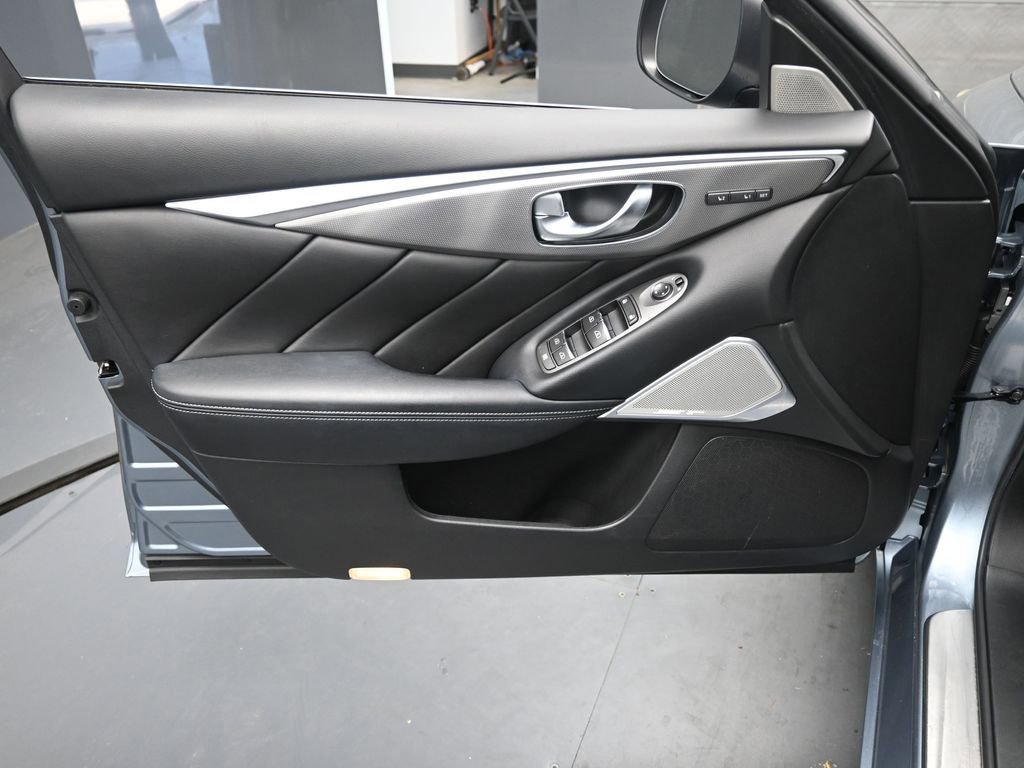 Used 2017 INFINITI Q50 3.0t Premium w/ 3.0T Premium Plus Package image 20