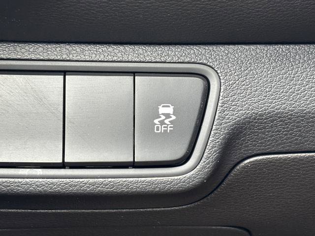 Certified 2023 Kia Forte LXS image 23