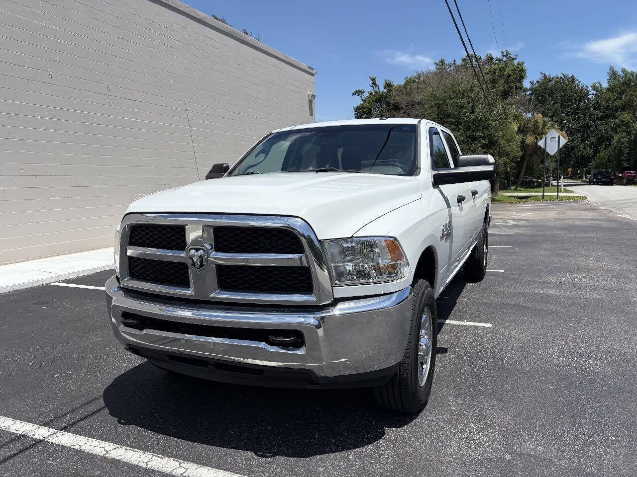 Used 2017 RAM 2500 Tradesman w/ Chrome Appearance Group AWD/4WD image 13
