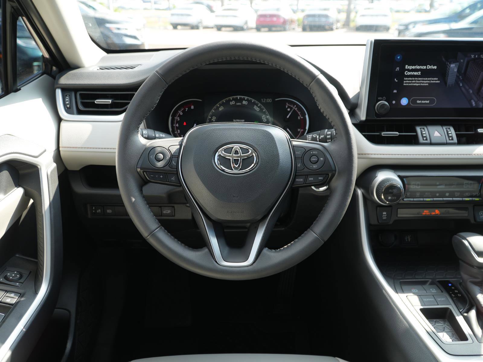 Used 2025 Toyota RAV4 XLE Premium image 21