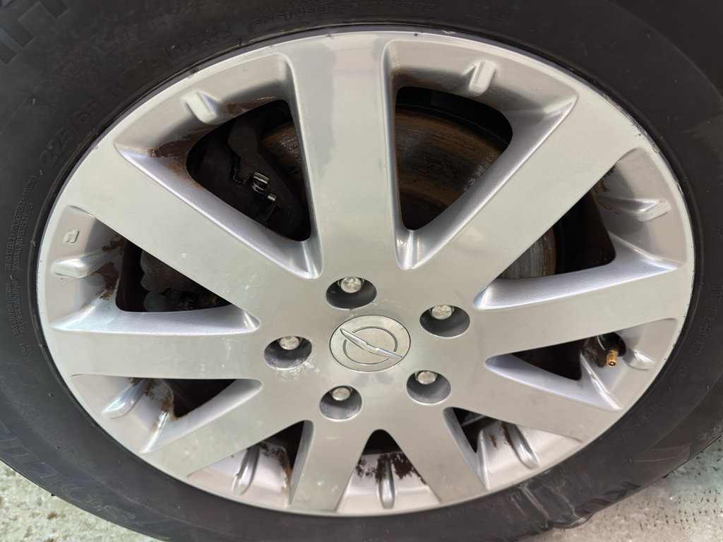 Used 2016 Chrysler Town & Country Touring image 34