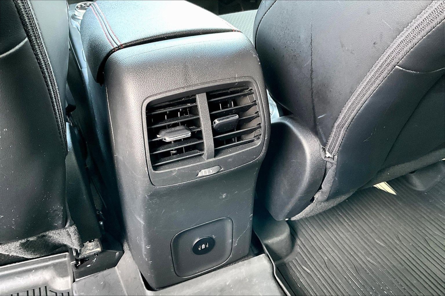 Used 2024 Ford Escape ST-Line Select w/ Tech Pack #1 image 10