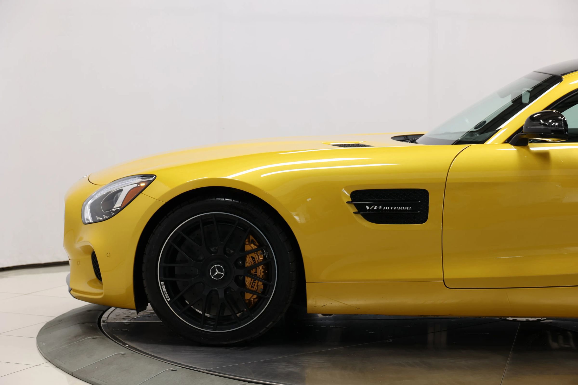 Used 2016 Mercedes-Benz AMG GT S image 7