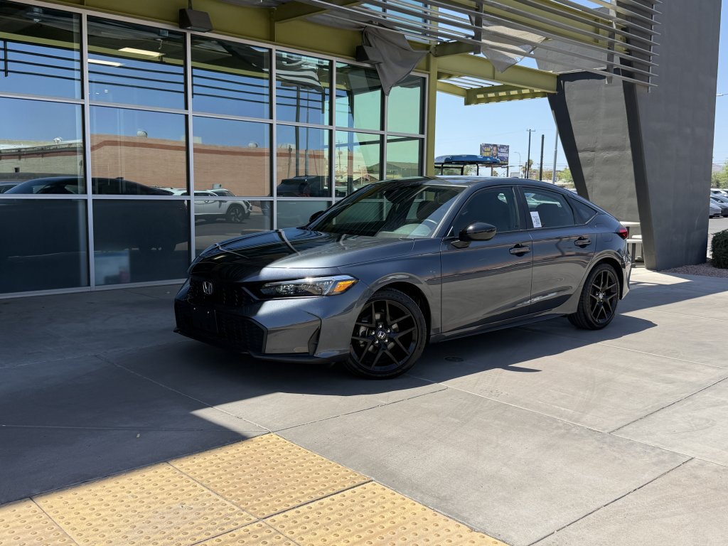Used 2025 Honda Civic Sport image 1