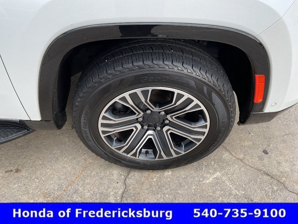 Used 2024 Jeep Wagoneer Series II w/ Flexible Seating Group AWD/4WD image 13