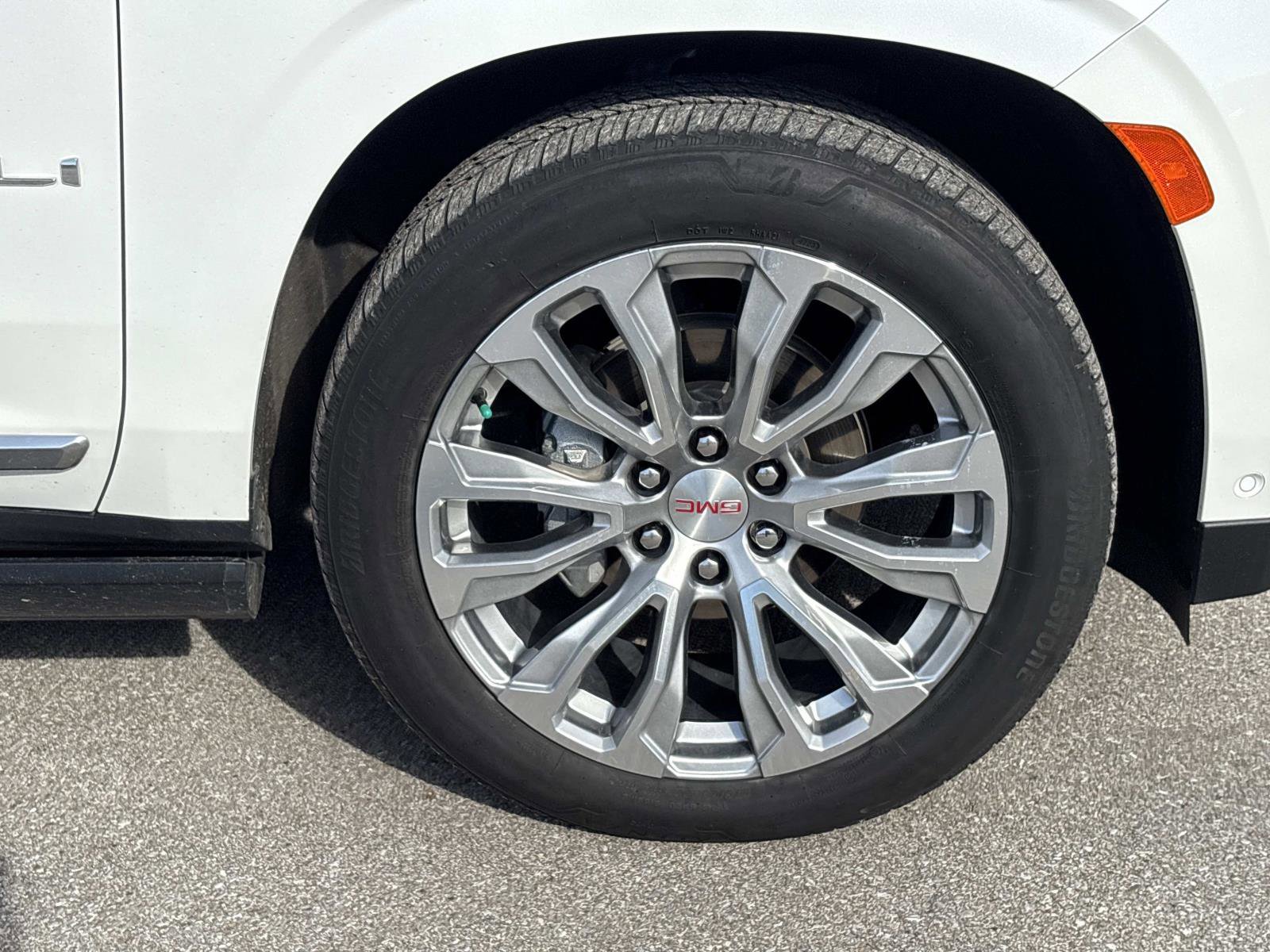 Certified 2024 GMC Yukon XL Denali w/ Denali Reserve Package image 10