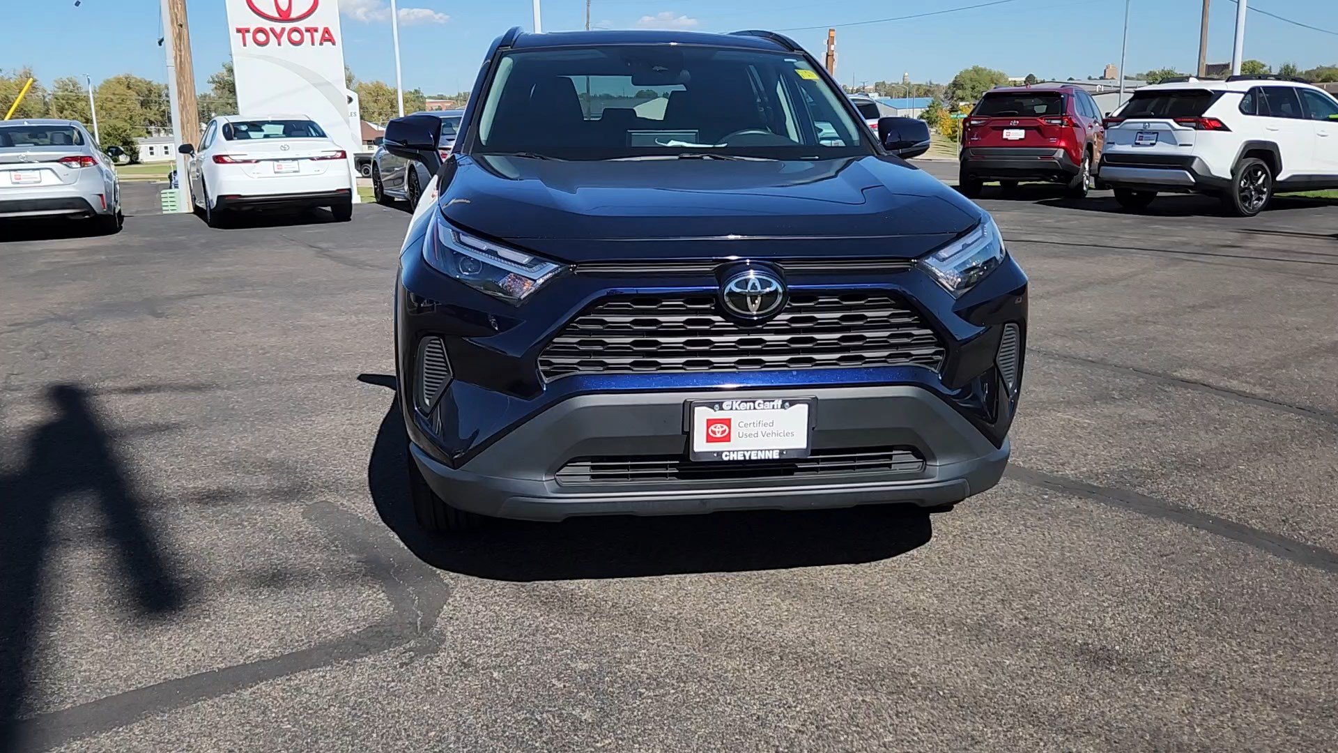Used 2025 Toyota RAV4 XLE w/ Convenience Package AWD/4WD image 4