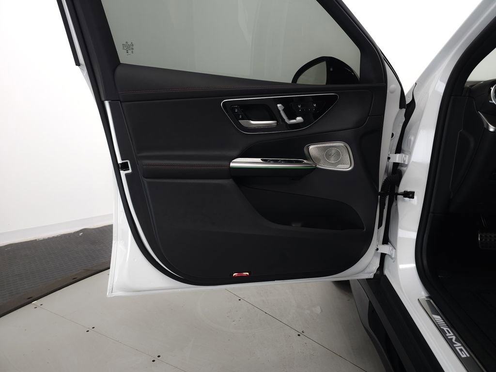 Used 2024 Mercedes-Benz GLC 43 AMG 4MATIC image 5