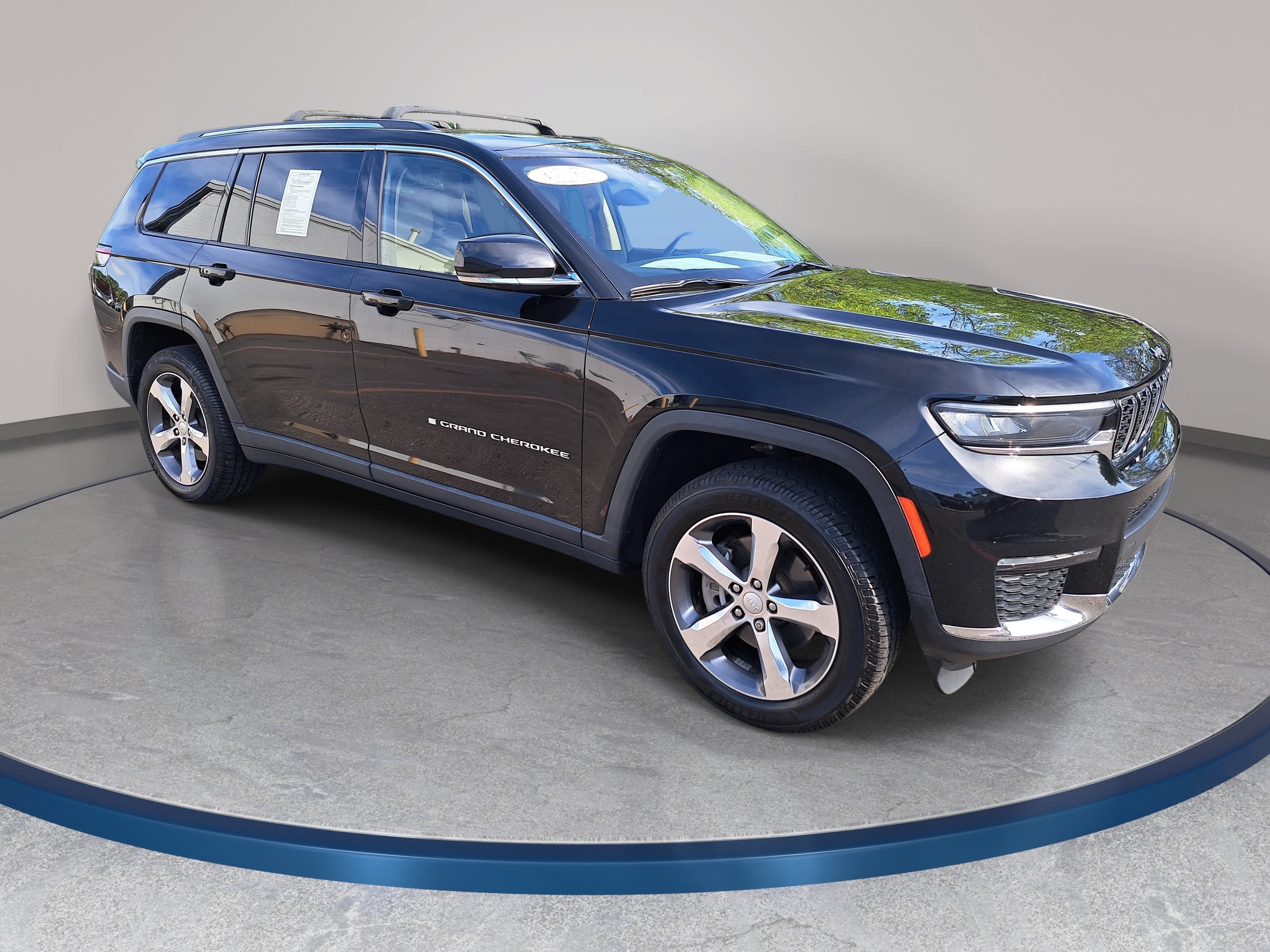 Used 2021 Jeep Grand Cherokee L Limited AWD/4WD image 3
