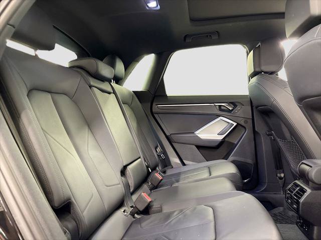 Certified 2023 Audi Q3 2.0T Premium w/ Convenience Package AWD/4WD image 16