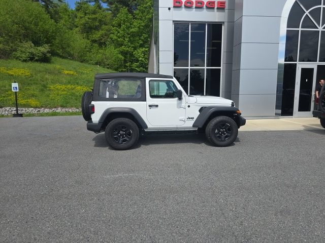 Certified 2025 Jeep Wrangler Sport AWD/4WD image 8