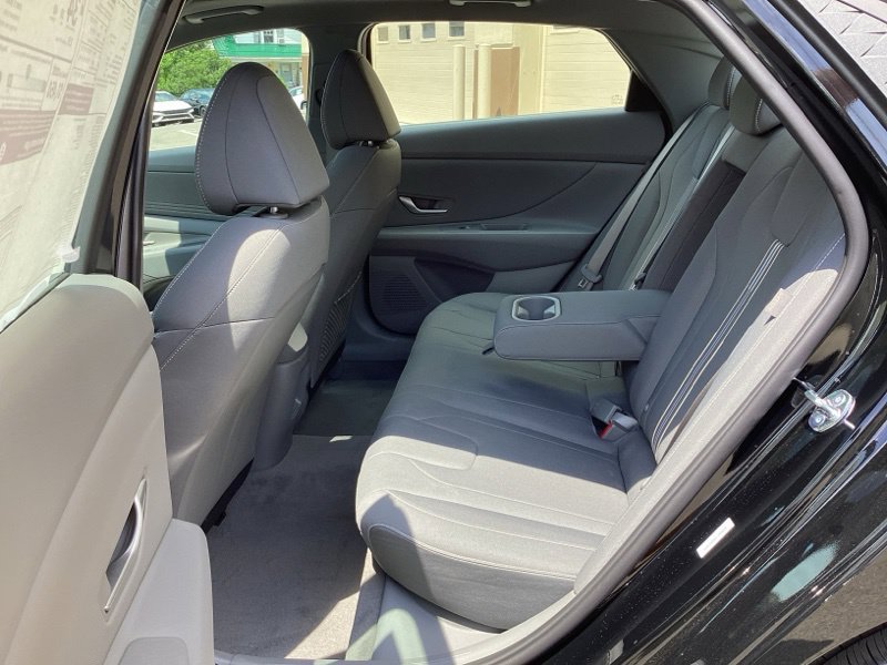 New 2026 Hyundai Elantra SEL Sport Premium FWD image 16