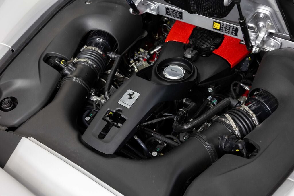 Used 2022 Ferrari F8 Tributo RWD image 58