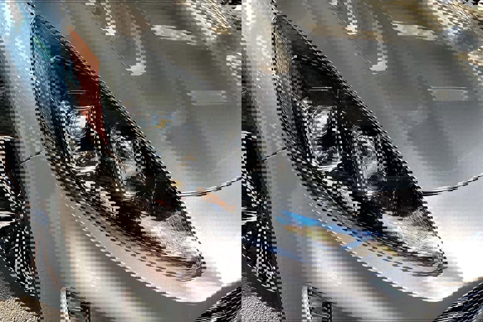 Used 2022 Ford Escape SE w/ SE Sport Appearance Package image 27