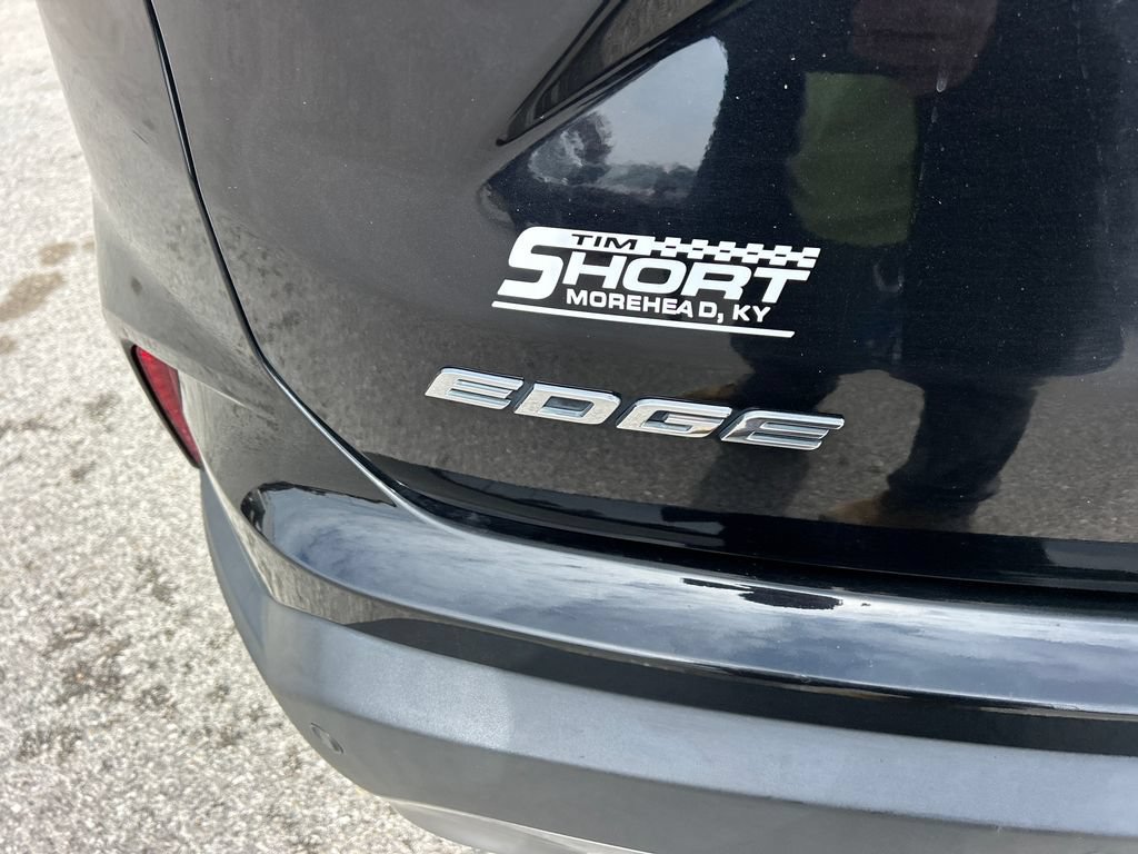 Used 2019 Ford Edge Titanium w/ Equipment Group 301A AWD/4WD image 51