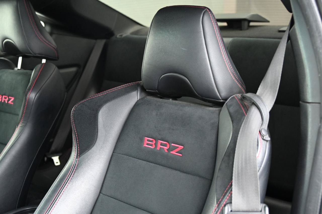 Used 2018 Subaru BRZ Limited w/ Popular Package #2 RWD image 18