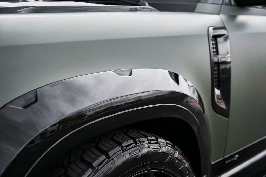 Used 2023 Land Rover Defender 110 X image 10