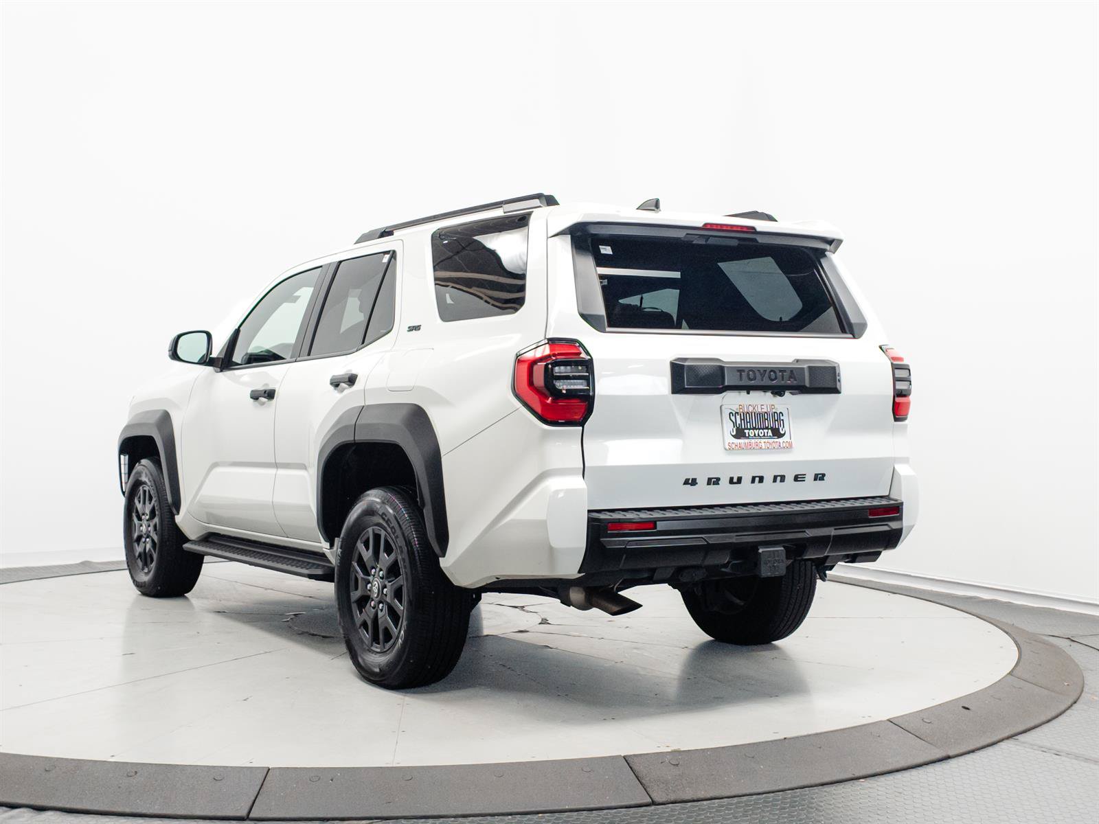 Certified 2025 Toyota 4Runner SR5 AWD/4WD image 10