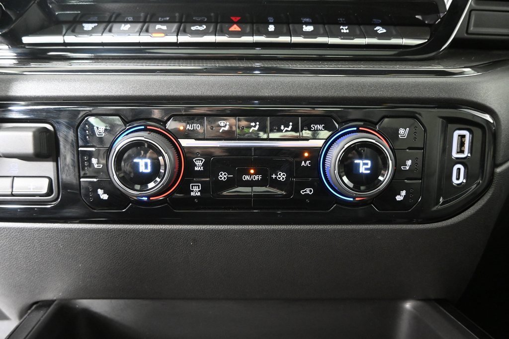 Used 2025 Chevrolet Silverado 2500 ZR2 w/ Technology Package image 30