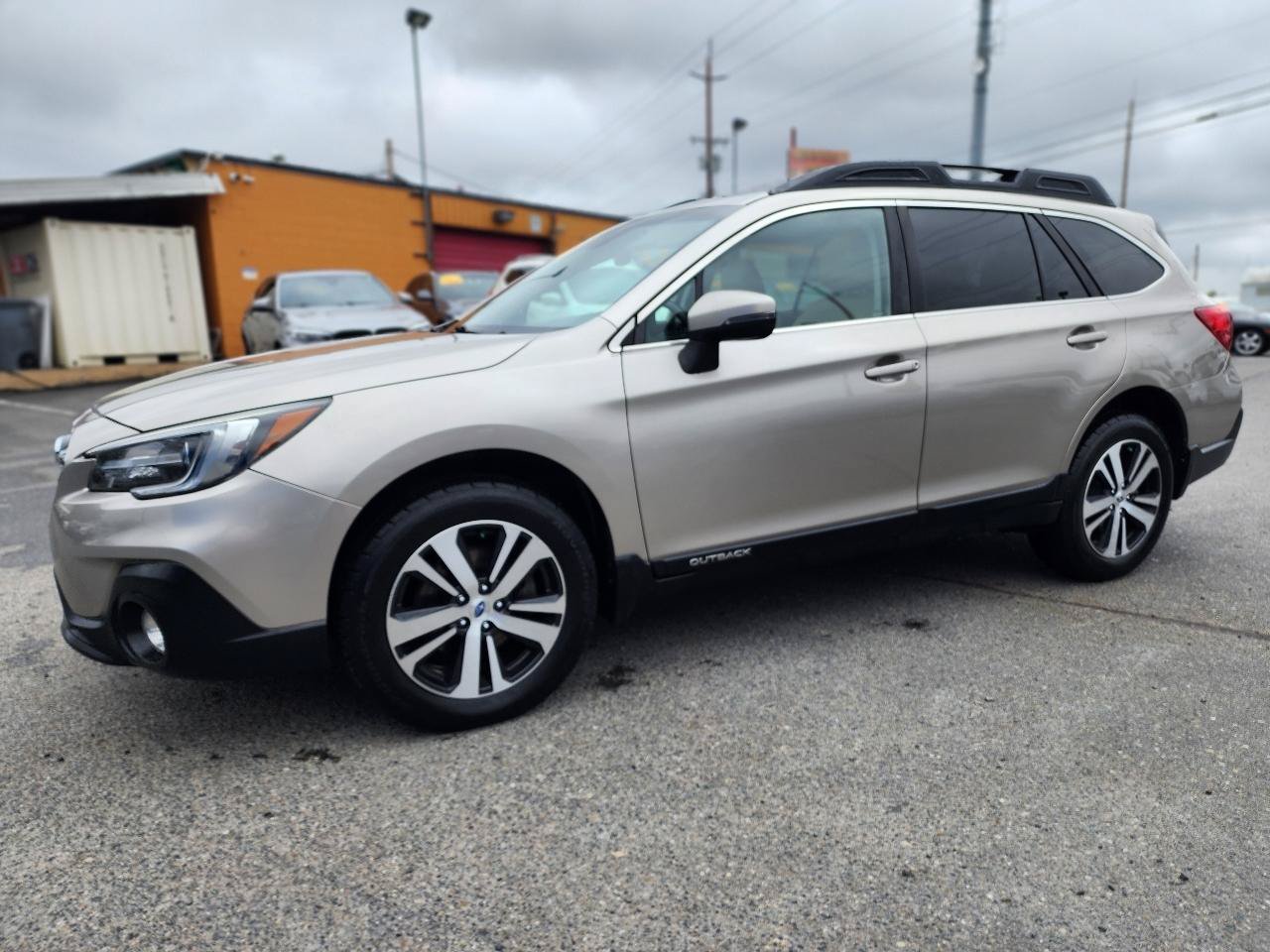 Used 2018 Subaru Outback 2.5i Limited AWD/4WD image 11
