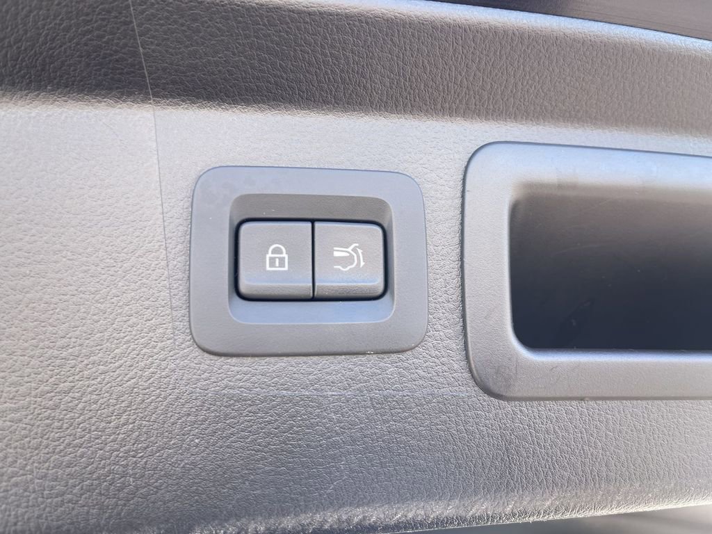 Used 2025 MAZDA CX-50 AWD 2.5 S w/ Preferred Package image 16