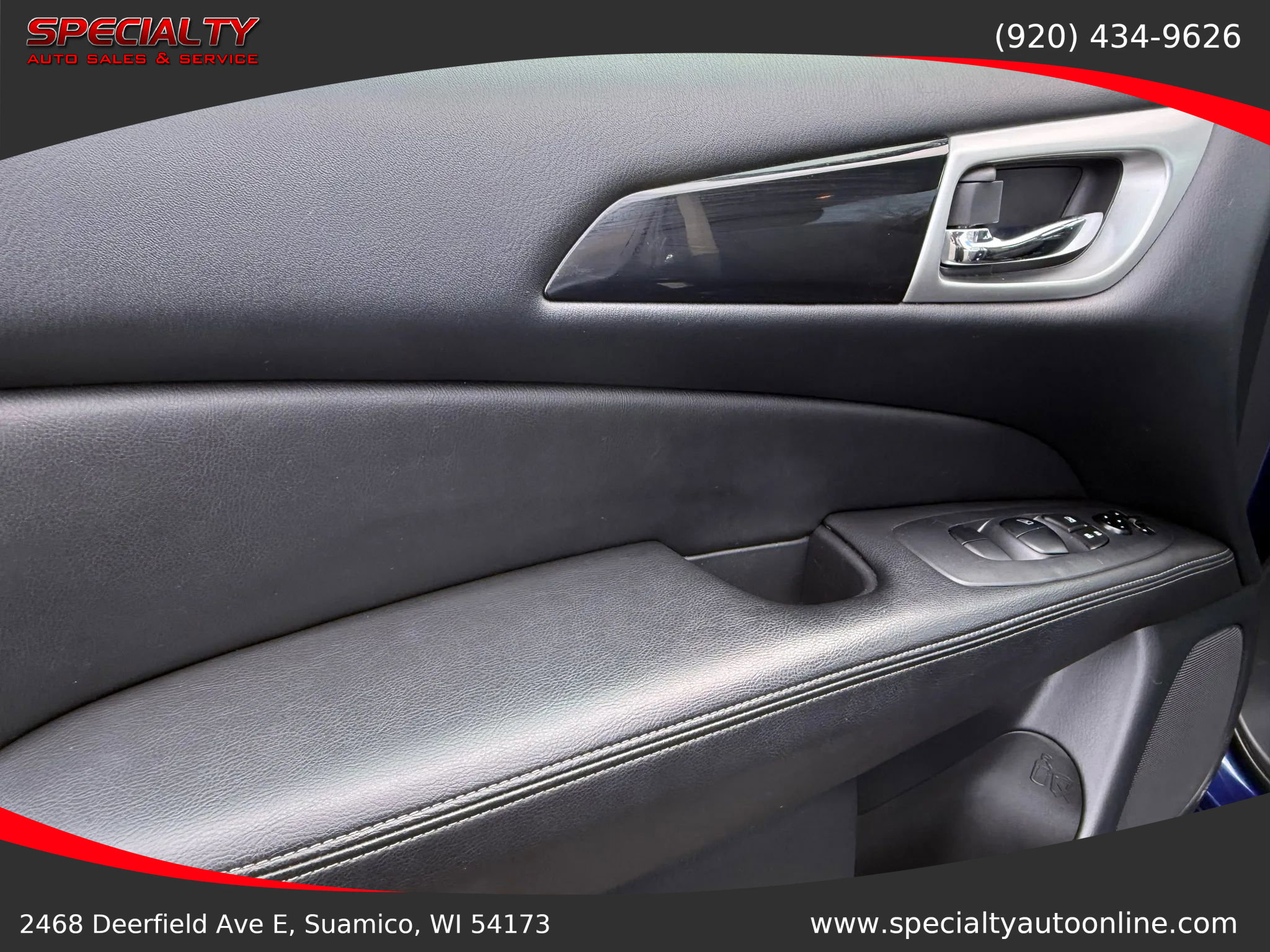 Used 2020 Nissan Pathfinder S image 32