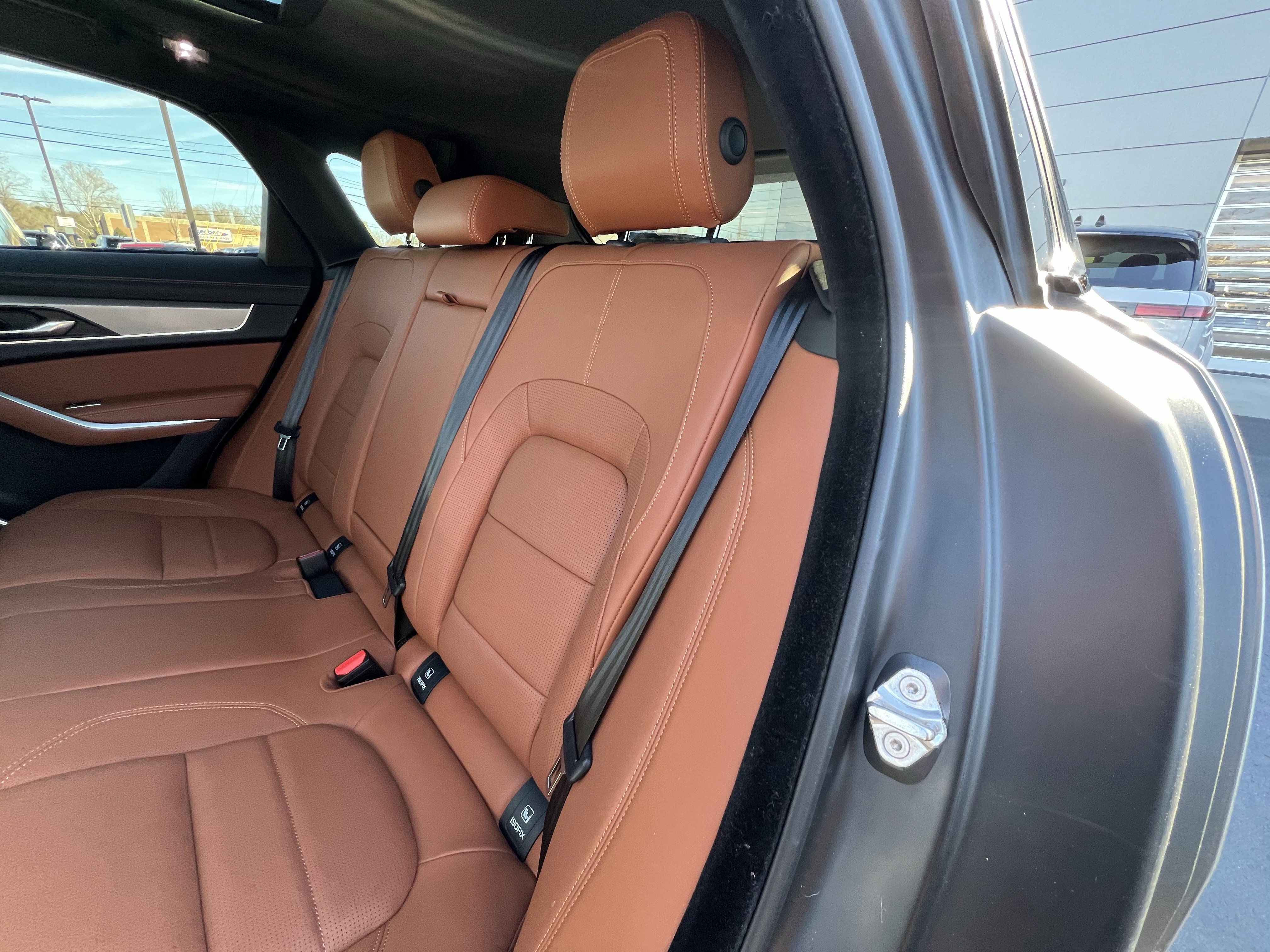 Certified 2025 Jaguar F-PACE R-Dynamic S image 32