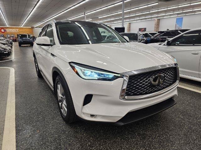 Used 2021 INFINITI QX50 Luxe w/ Cargo Package AWD/4WD image 3