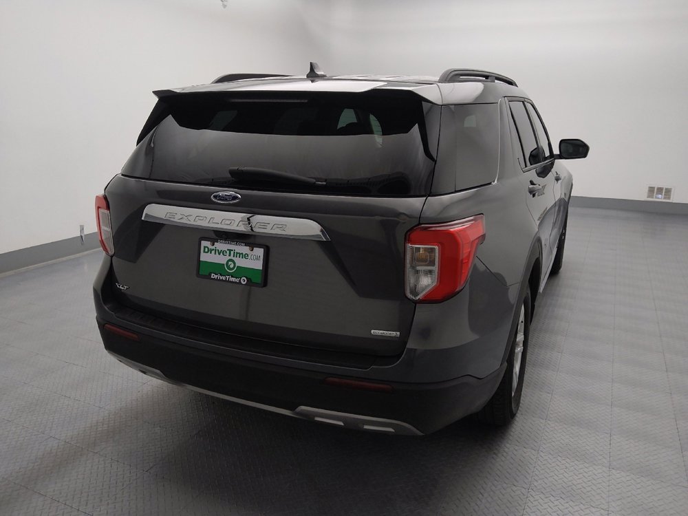 Used 2020 Ford Explorer XLT w/ Equipment Group 202A RWD image 7