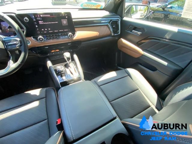 Used 2023 GMC Canyon AT4 w/ AT4 Premium Package AWD/4WD image 23