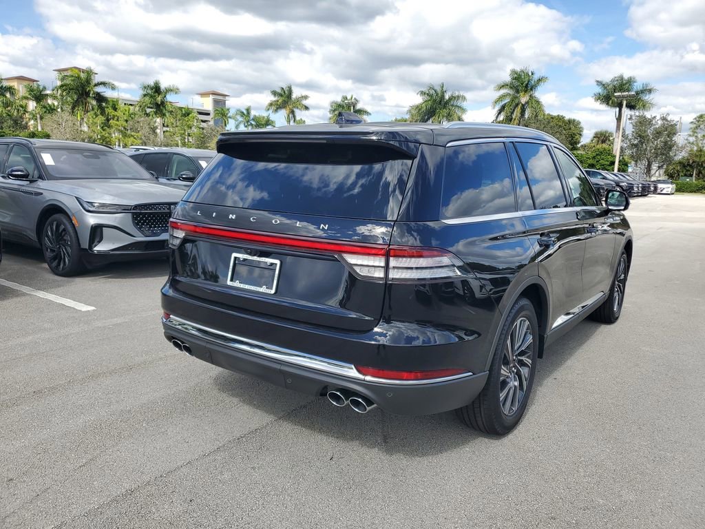 New 2026 Lincoln Aviator 2WD image 4